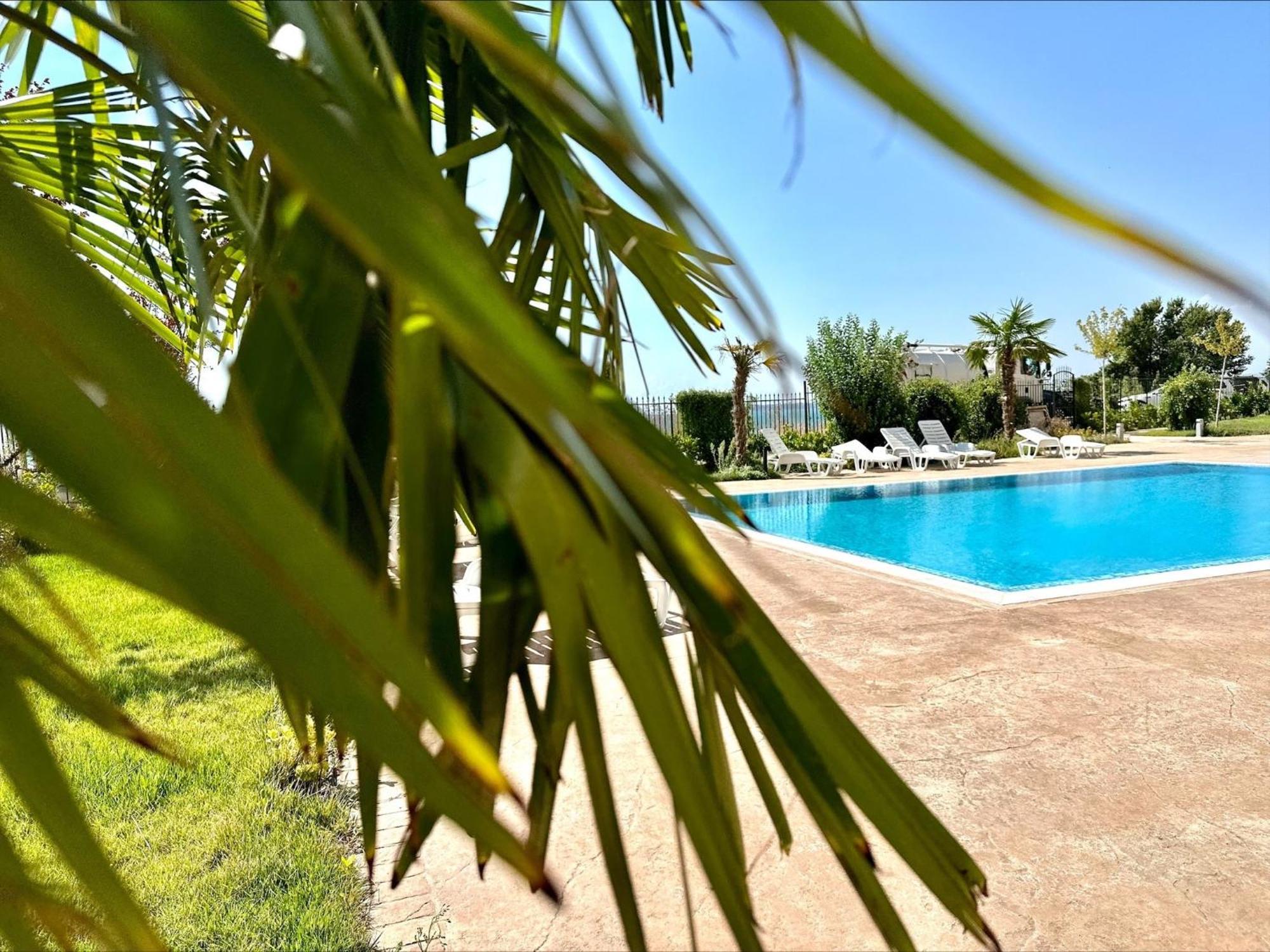 Ipanema Beach - Menada Apartments Свети-Влас Экстерьер фото