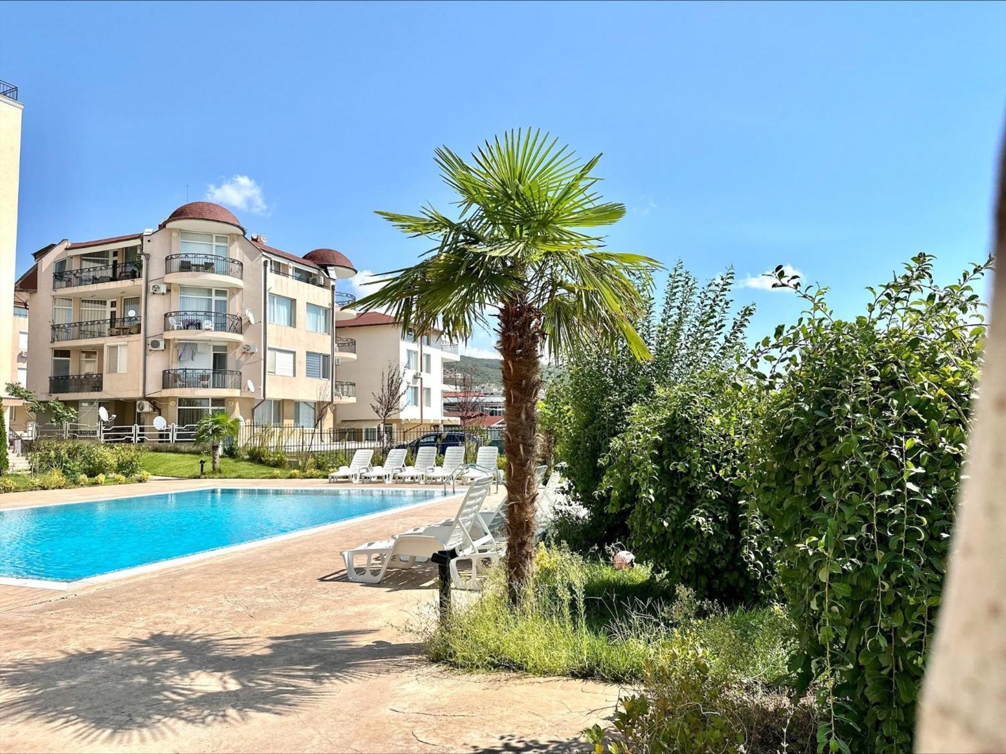 Ipanema Beach - Menada Apartments Свети-Влас Экстерьер фото