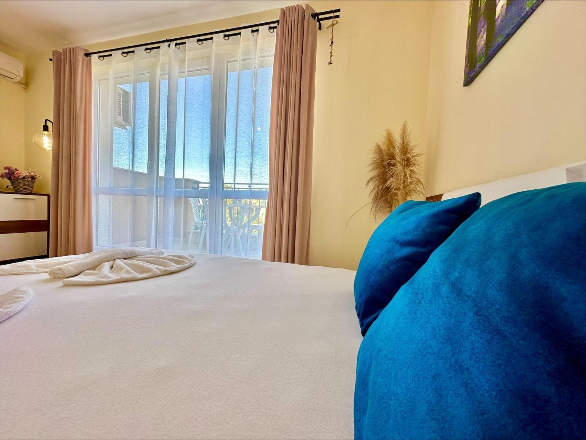 Ipanema Beach - Menada Apartments Свети-Влас Номер фото